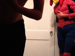 Spidercock получает протаранил Суперначо